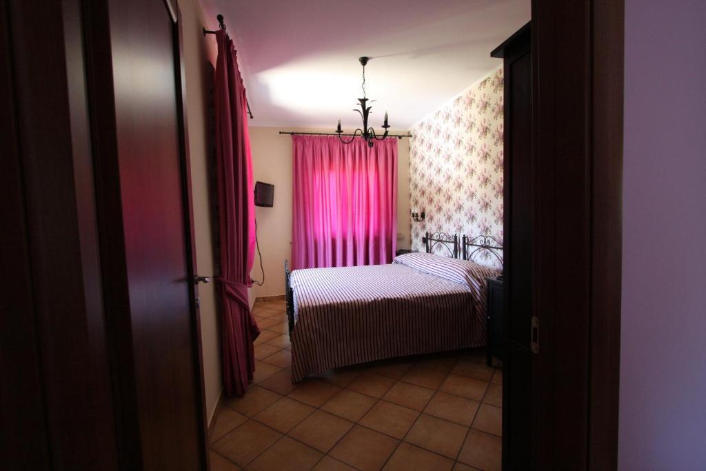 Gaiachiara Resort Caserta Oda fotoğraf